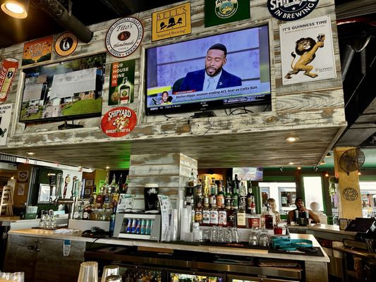 Con Murphy's Ocean Bar & Grill by null