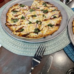 EC's Bar & Grill - BBQ chicken pizza (small, thin crust). Yummy!