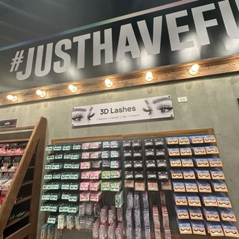 Arundel Mills - Eyelashes - Shopping Centers Near Me - Hanover, Maryland