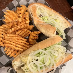 Underdog Sports Bar & Grill - Cheeseburger sub