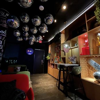 CitizenM Washington DC Capitol Hotel - Rooftop bar inside - Hotels Near Me - Washington, DC, District of Columbia CitizenM Washington DC Capitol Hotel - Rooftop bar inside - Hotels Near Me - Washington, DC, District of Columbia