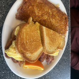 Breakfast sandwich with hash browns