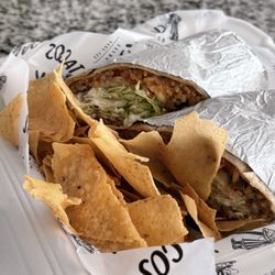 Tacos Wey & Grill - Carne asada burrito