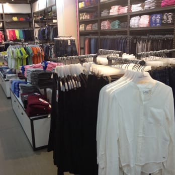 Tom Tailor - Women's Clothing Near Me - Hamburg, HH Tom Tailor - Women's Clothing Near Me - Hamburg, HH