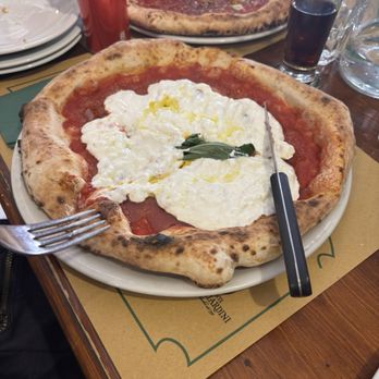 Il Pizzaiuolo - Pizza Near Me - Florence, FI