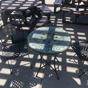 Ziggi's Coffee - Setting area , so cute ! - Coffee & Tea Near Me - Hudson, Colorado