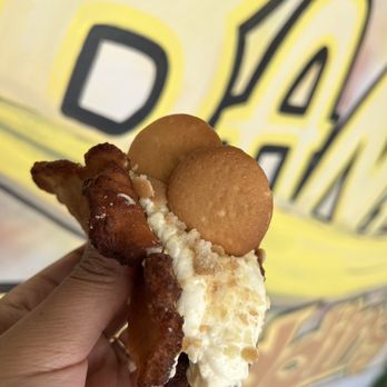 Extraordinary Banana Pudding - Banana Pudding Taco - Desserts Near Me - La Mesa, California Extraordinary Banana Pudding - Banana Pudding Taco - Desserts Near Me - La Mesa, California