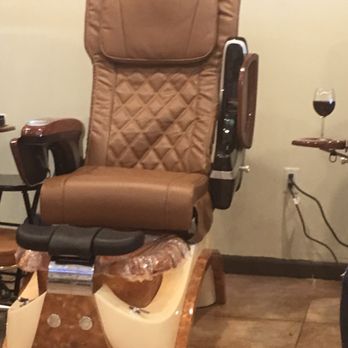 Nail Lounge - New chairs with the remote in the arm rest. Very nice. - Nail Salons Near Me - Irving, Texas Nail Lounge - New chairs with the remote in the arm rest. Very nice. - Nail Salons Near Me - Irving, Texas
