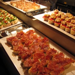 Colonial Buffet - Montaditos.