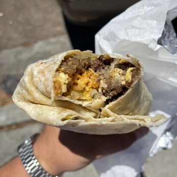 Kogi BBQ Truck - Short Rib Burrito - Korean Near Me Kogi BBQ Truck - Short Rib Burrito - Korean Near Me