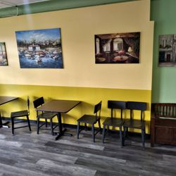 Detroit Eatery Midtown - Yes full dining room with restrooms