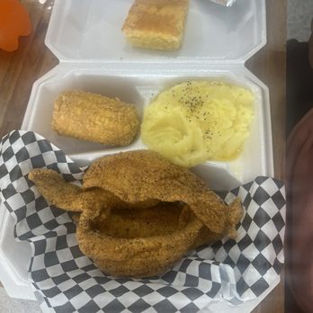 Good Eats Southern Cuisine - The best catfish, fried corn, and mashed potatoes. - Breakfast & Brunch Near Me - Houston, Texas Good Eats Southern Cuisine - The best catfish, fried corn, and mashed potatoes. - Breakfast & Brunch Near Me - Houston, Texas