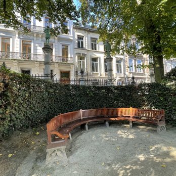 Le Petit Sablon - Parks Near Me - Brussels, BRU