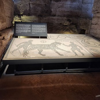 Colosseum - Landmarks & Historical Buildings Near Me - Rome, RM Colosseum - Landmarks & Historical Buildings Near Me - Rome, RM