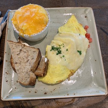 First Watch - Ham and Gruyere Omelete..... it was loaded with meat. - Breakfast & Brunch Near Me - Jacksonville, Florida