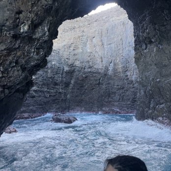Makana Charters and Tours - Cave - Boating Near Me - Waimea, Hawaii Makana Charters and Tours - Cave - Boating Near Me - Waimea, Hawaii