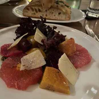 Mama - Beet grapefruit salad - Italian Near Me - Oakland, California