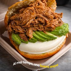 Entre Panas Venezualan Food - Arepa