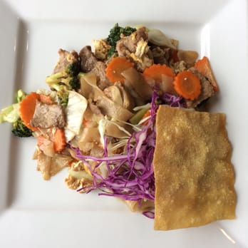 Narunya's - Pad See Eww w/Beef - Thai Near Me - Belton, Texas Narunya's - Pad See Eww w/Beef - Thai Near Me - Belton, Texas