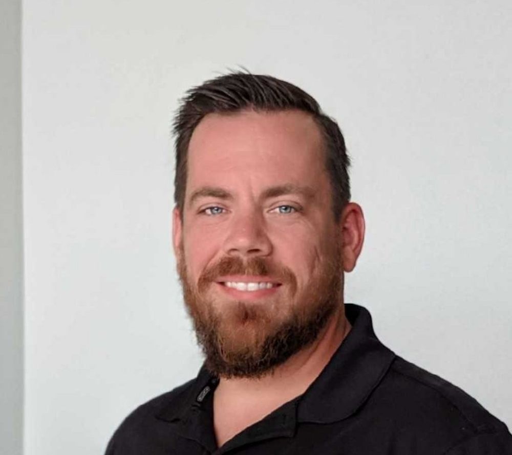 Slide of ROAM Roof & Solar