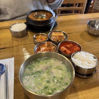 Gom Tang E Korean Restaurant - Korean Near Me - Centreville, Virginia Gom Tang E Korean Restaurant - Korean Near Me - Centreville, Virginia