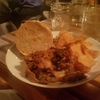 Smoke Shack - Pulled pork with kettle chips - Barbeque Near Me - Milwaukee, Wisconsin Smoke Shack - Pulled pork with kettle chips - Barbeque Near Me - Milwaukee, Wisconsin