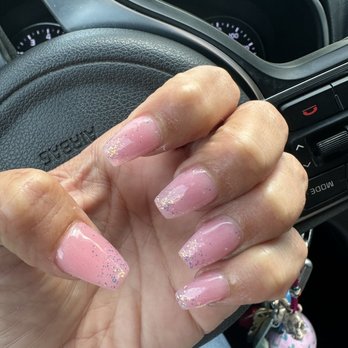 Lux Nails & Wax - Nail Salons Near Me - Riverview, Florida