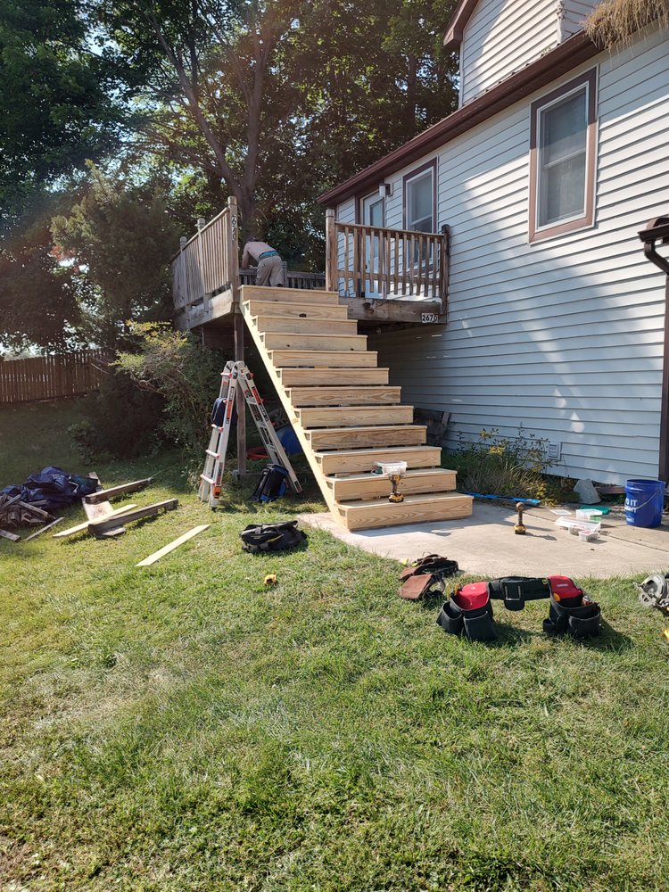 Slide of Mountain Movers Construction