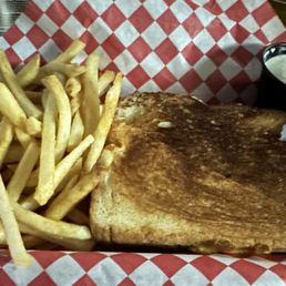 Hard to go wrong with a grilled cheese and ranch dressing. Hard to go wrong with a grilled cheese and ranch dressing.
