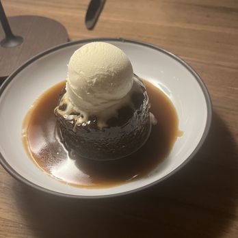 Ramsay's Kitchen - Sticky Toffee Pudding - New American Near Me - Naperville, Illinois Ramsay's Kitchen - Sticky Toffee Pudding - New American Near Me - Naperville, Illinois
