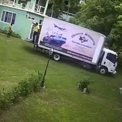 Dennis Shipping - Delivery in Jamaica