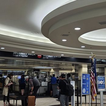 Delta Airlines - Airlines Near Me - Sacramento, California