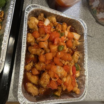 Fortune Wheel - Sweet and Sour Chicken - Dim Sum Near Me - Levittown, New York
