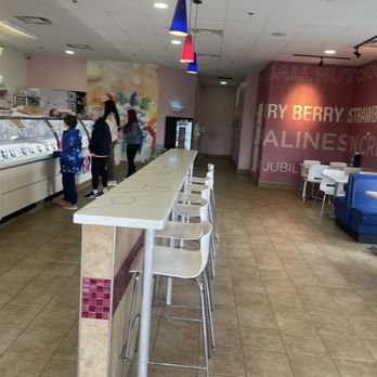 Baskin-Robbins - Interior - Ice Cream & Frozen Yogurt Near Me - Sparks, Nevada Baskin-Robbins - Interior - Ice Cream & Frozen Yogurt Near Me - Sparks, Nevada
