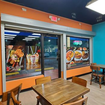 Piñones En Orlando - the inside of a fast food restaurant - Latin American Near Me - Orlando, Florida Piñones En Orlando - the inside of a fast food restaurant - Latin American Near Me - Orlando, Florida