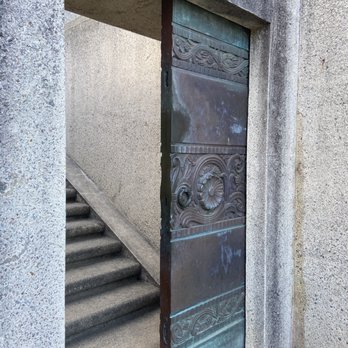 Wrigley Memorial & Botanic Garden - Bronze doors - Botanical Gardens Near Me - Avalon, California Wrigley Memorial & Botanic Garden - Bronze doors - Botanical Gardens Near Me - Avalon, California