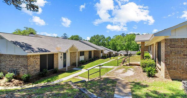 The Gallery Apartment Homes by null