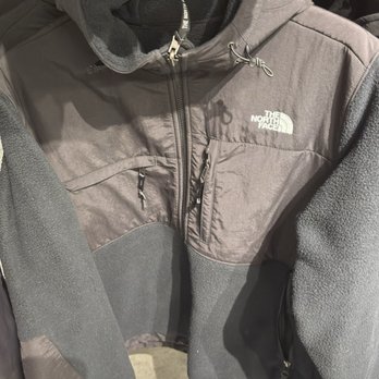 The North Face Twelve Oaks Mall - Sports Wear Near Me - Novi, Michigan The North Face Twelve Oaks Mall - Sports Wear Near Me - Novi, Michigan