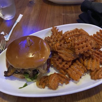 82 Degrees - Seafood Near Me - St. Pete Beach, Florida
