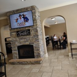 Social Springs Eatery