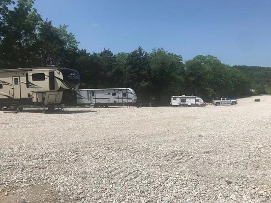 KY I65 RV PARK - Updated July 2025 - 3559 L And N Turnpike Rd, Horse ...