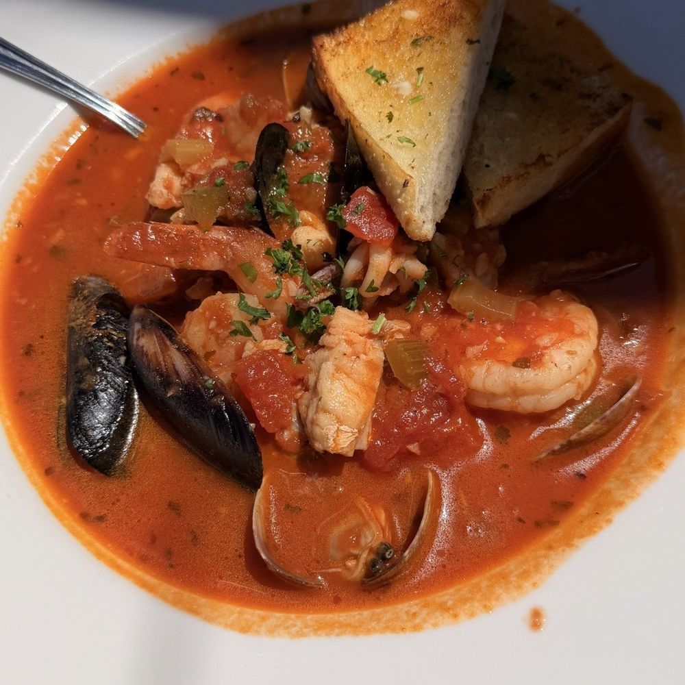 Bluewater Avalon - San Francisco Cioppino - Seafood Near Me - Avalon, California
