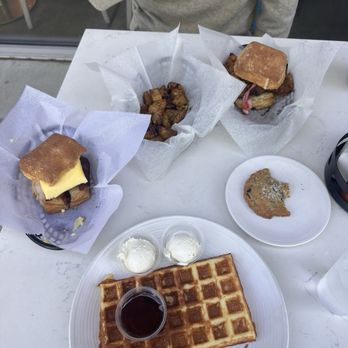 Stay Golden - Coffee & Tea Near Me - Nashville, Tennessee Stay Golden - Coffee & Tea Near Me - Nashville, Tennessee