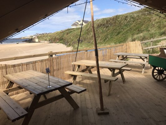 Harry's Shack by null