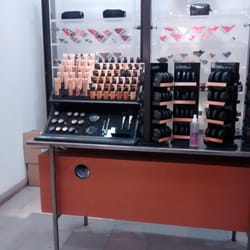 MAC Cosmetics