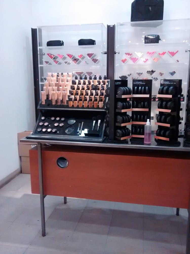 MAC COSMETICS Updated September 2024 1 River Oaks Center Dr, Calumet City, Illinois