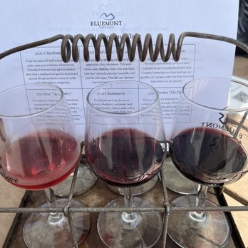 Bluemont Vineyard - Signature flight $16 - Venues & Event Spaces Near Me - Bluemont, Virginia