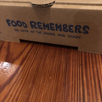Flatbread Company - LOVE the pizza boxes - Pizza Near Me - Paia, Hawaii Flatbread Company - LOVE the pizza boxes - Pizza Near Me - Paia, Hawaii