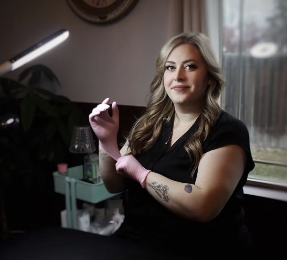 Brazilian Wax Bar Logo