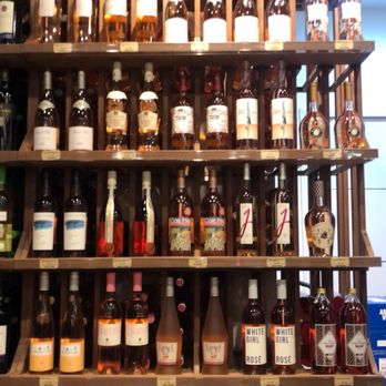 Executive Wine & Spirits - a display of bottles of wine - Beer, Wine & Spirits Near Me - Yonkers, New York Executive Wine & Spirits - a display of bottles of wine - Beer, Wine & Spirits Near Me - Yonkers, New York